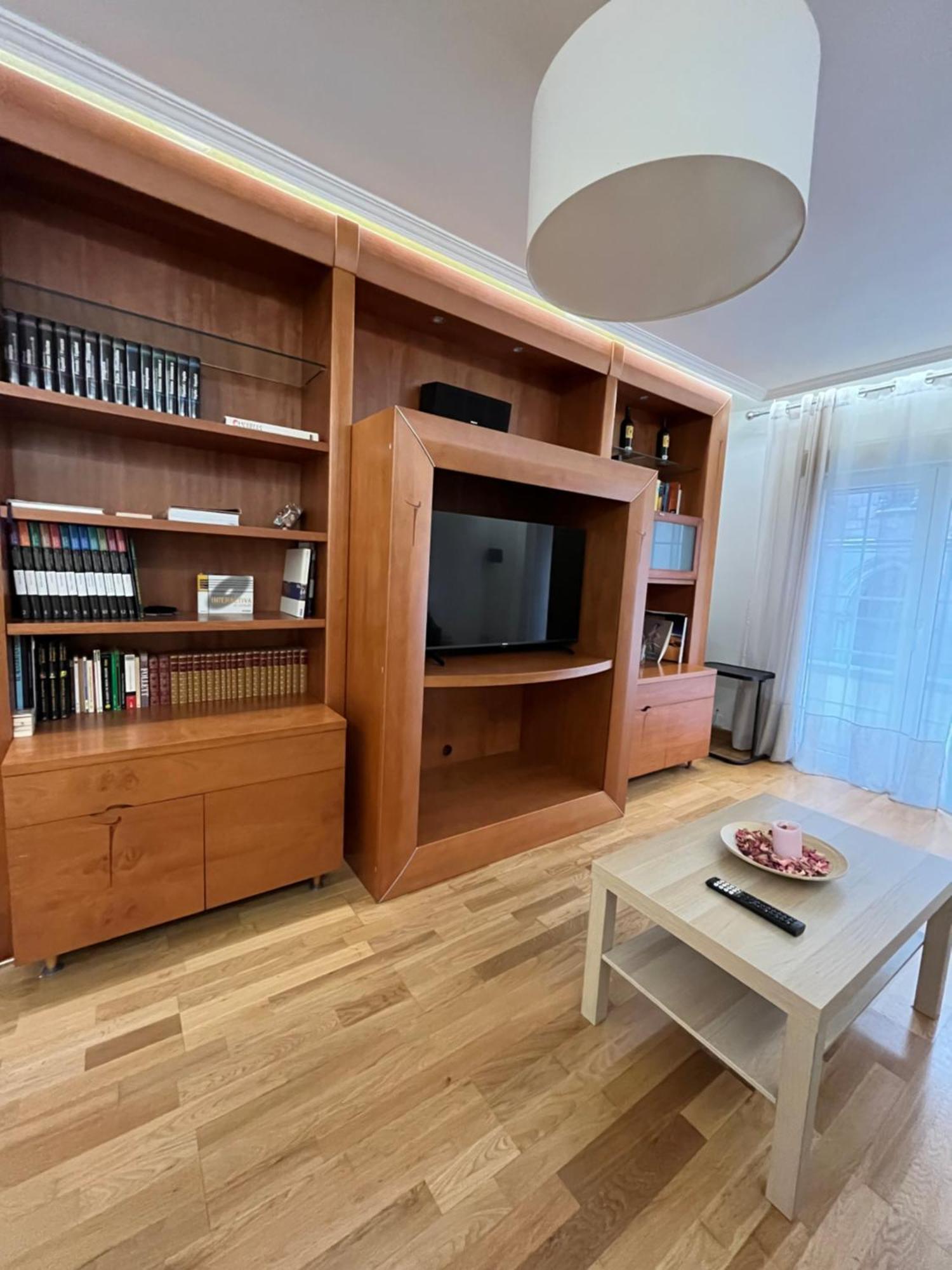 636A Gran Apartamento En Pleno Centro Oviedo Buitenkant foto